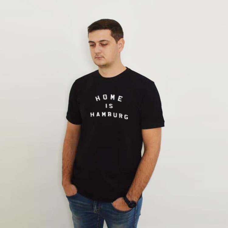 HOME IS HAMBURG T-SHIRT – BLACK